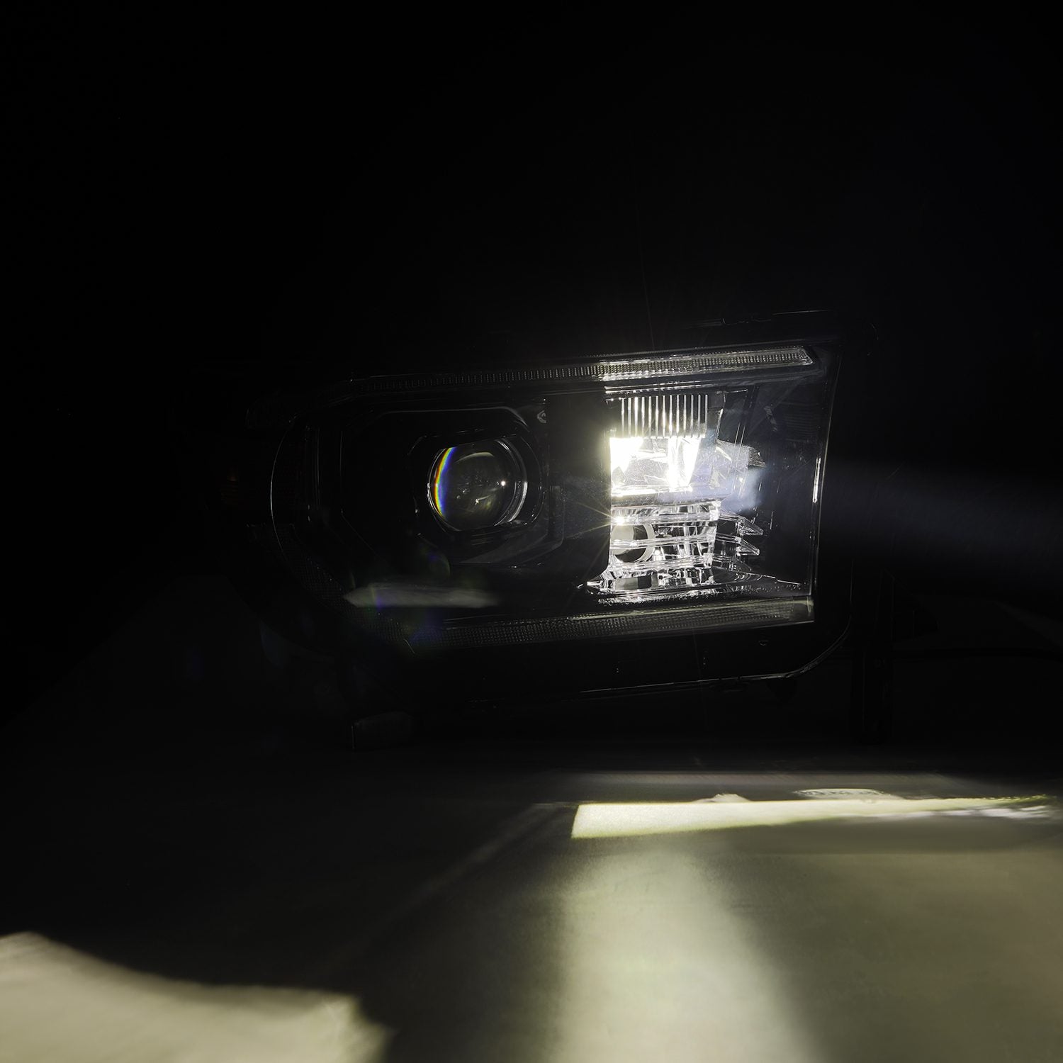 Luxx-Series Projector Headlights