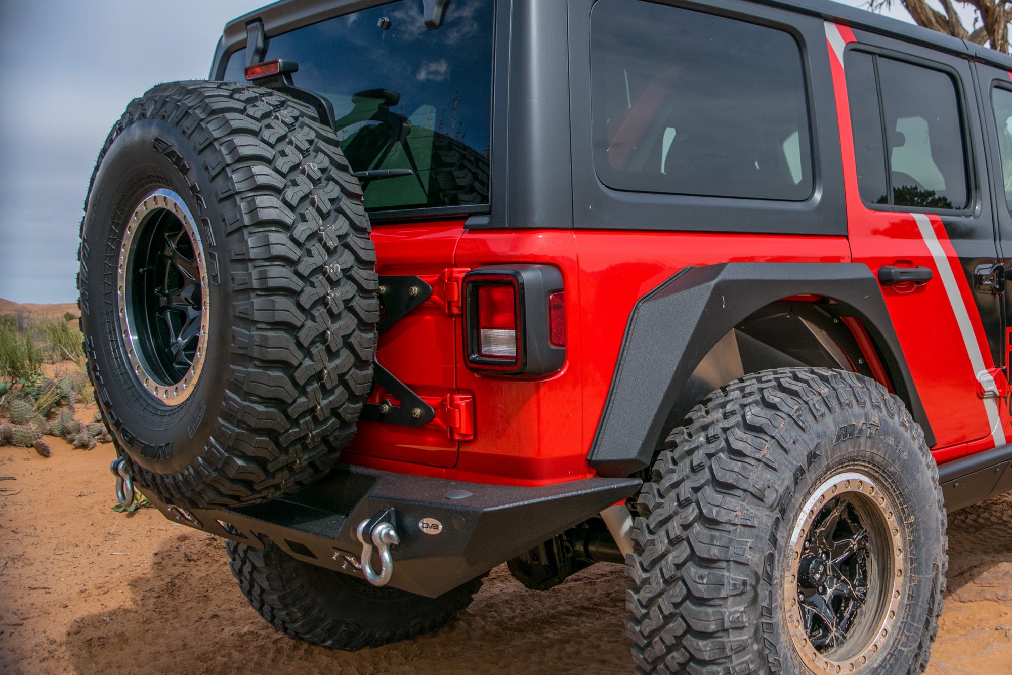 18+ Jeep JL Tailgate Mounted Tire Carrier