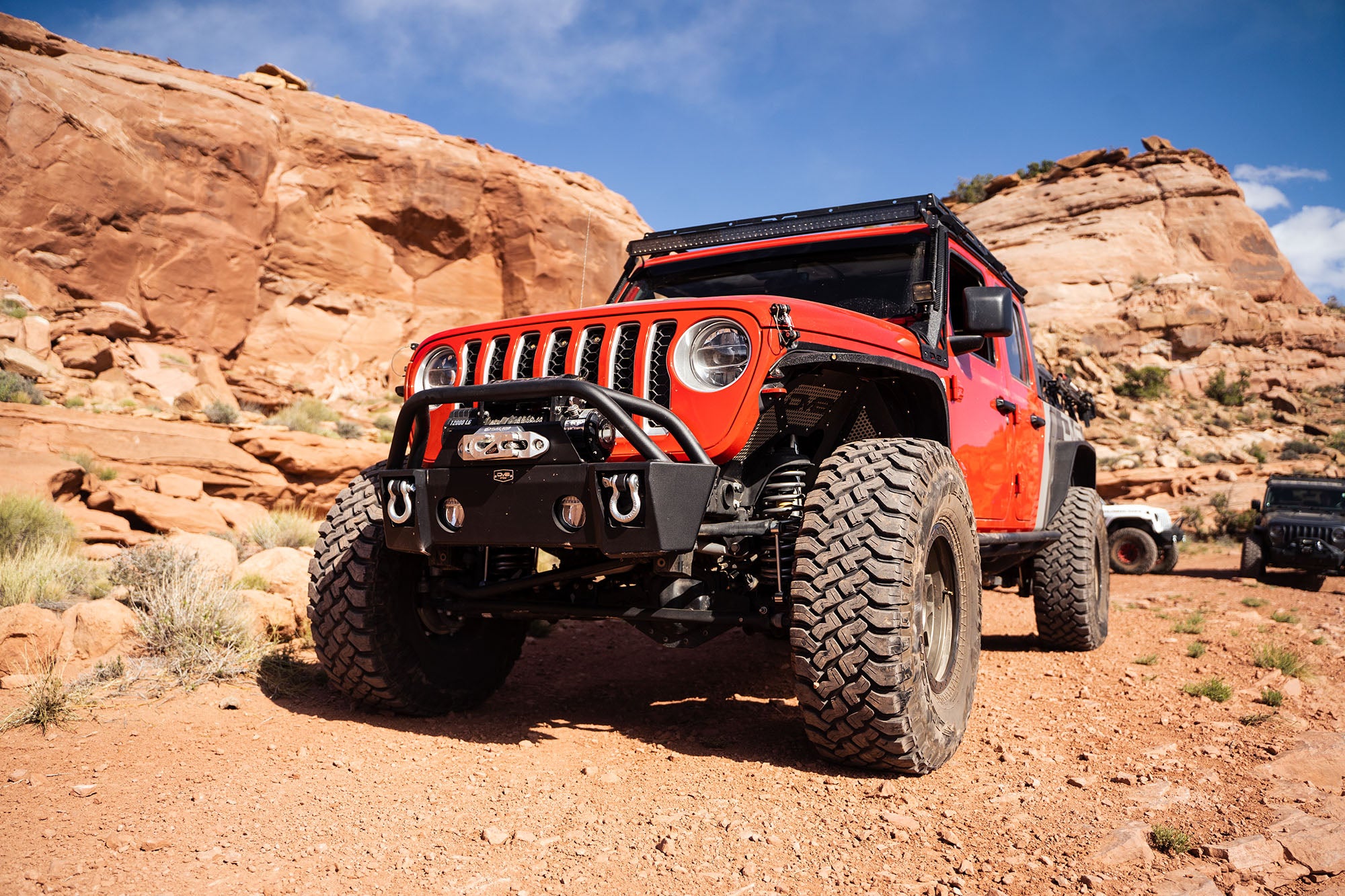 Front Bumper designed to fit the wrangler JK & JL, as well as the Gladiator JT