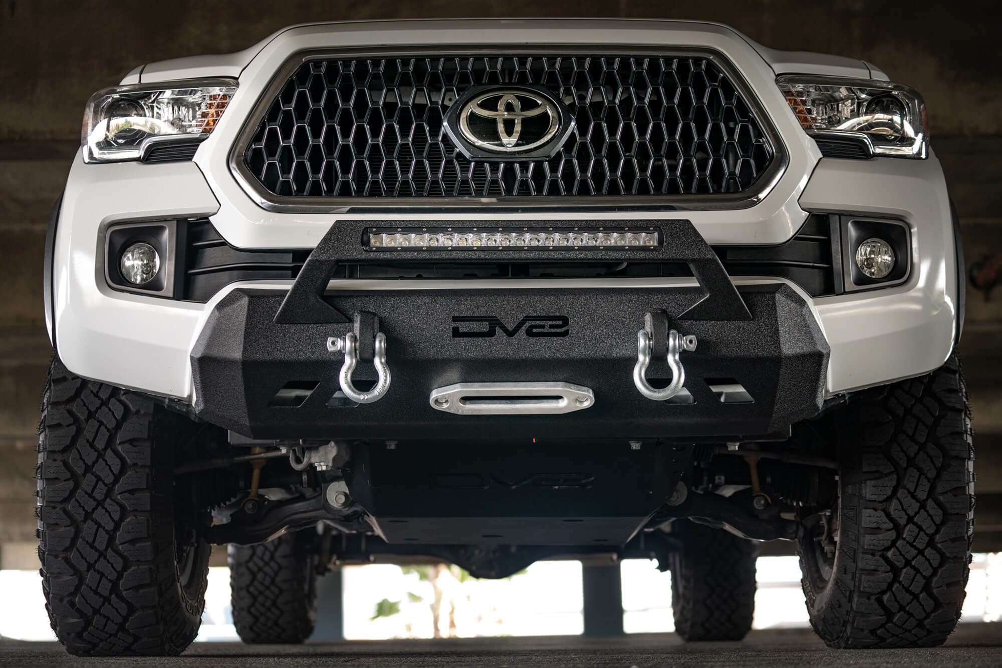 16+ Toyota Tacoma Truck Center Mount Front Bumper